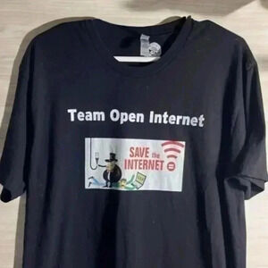 “Team Open Internet” MENS XL  black t-shirt.